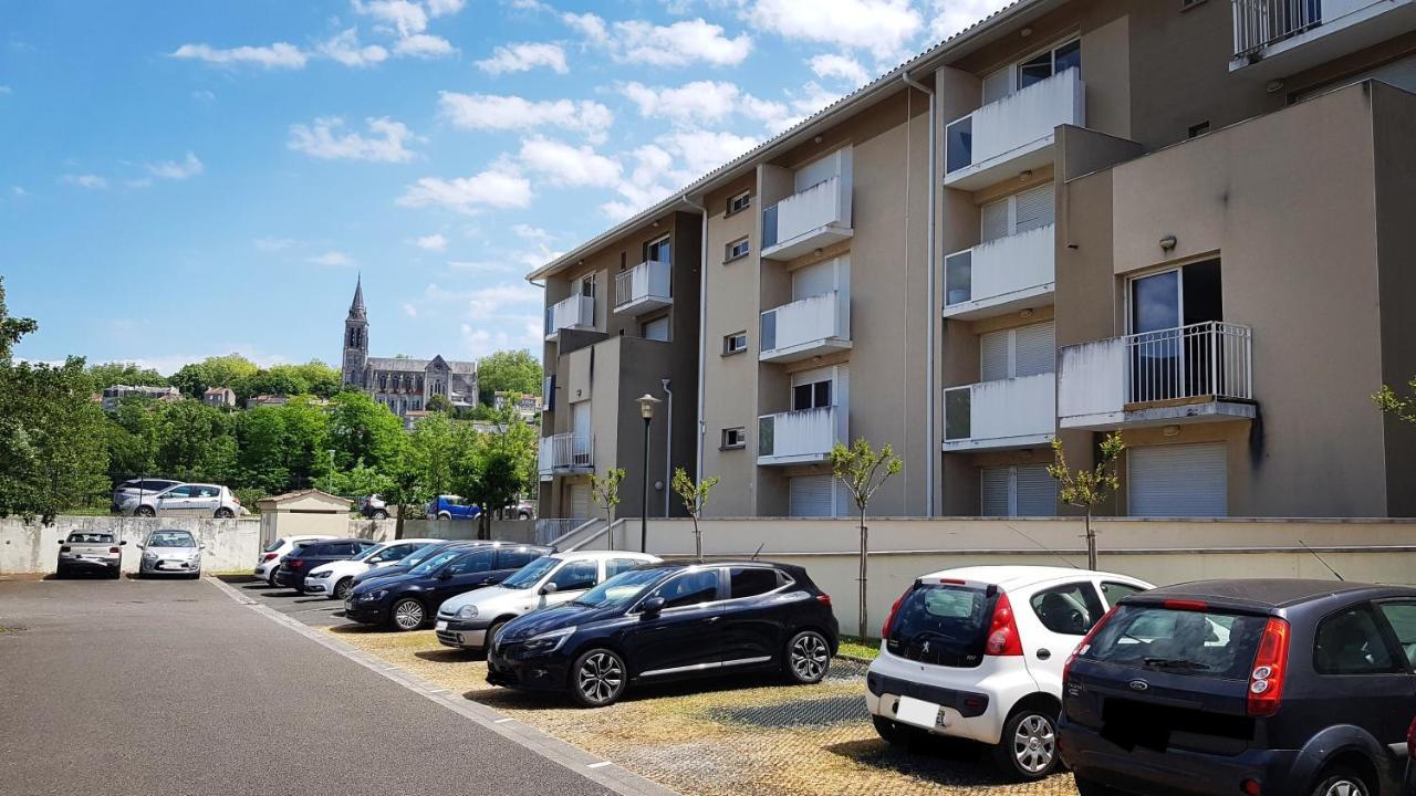 Appartement Residentiel Avec Parking/Proche Centre Angouleme Bagian luar foto